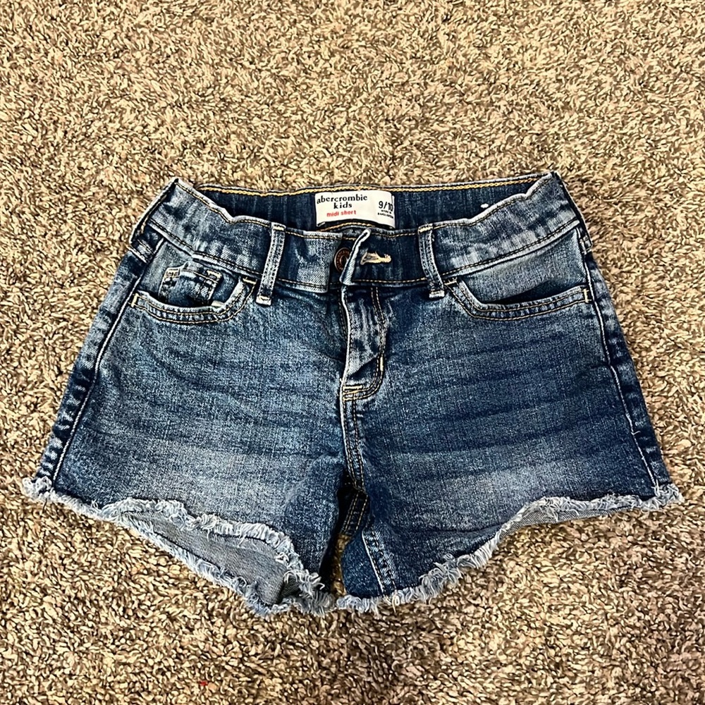 EUC ABERCROMBIE kids denim cutoff shorts size 9-10